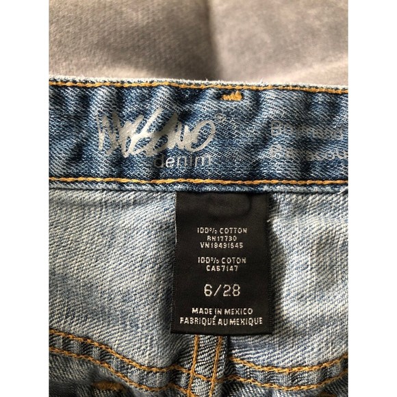 Mossimo Distressed with Inserts Boyfriend Crop Jeans 6 28‎ - Picture 6 of 6